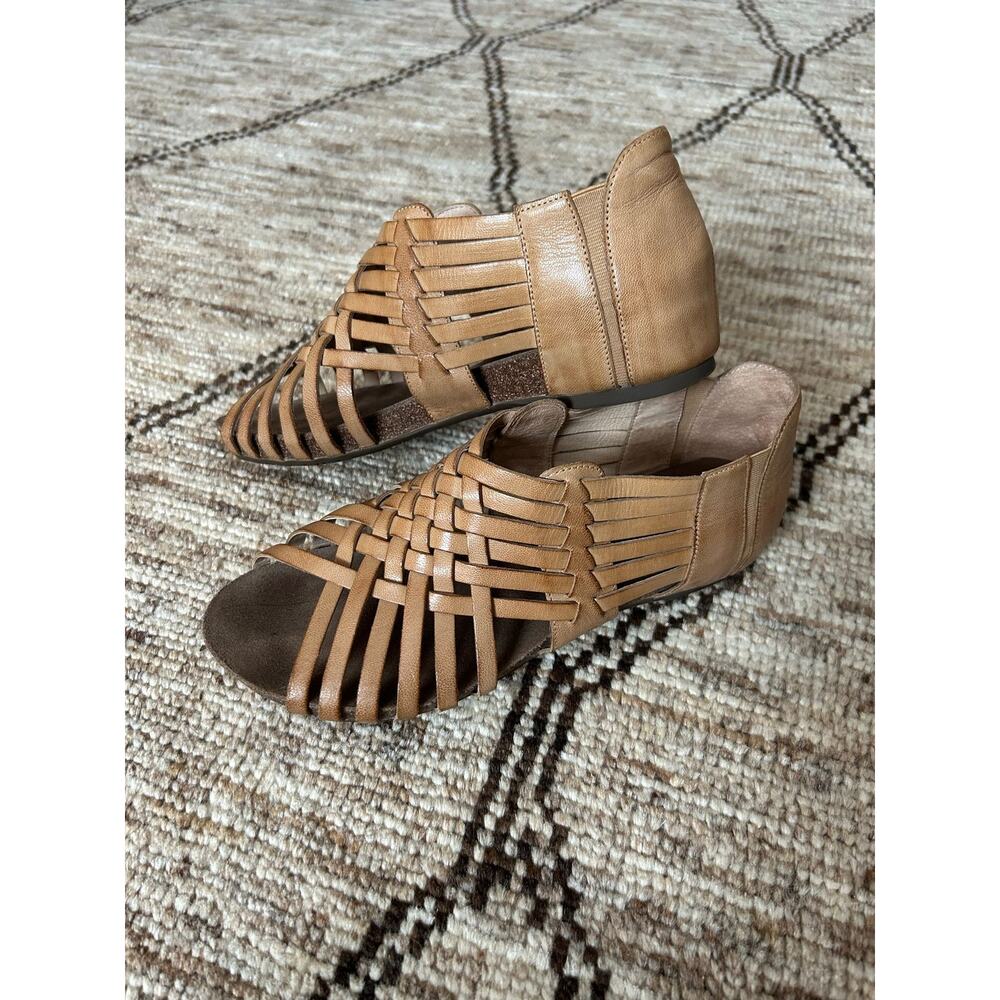CHOCOLAT BLU Sandals size 8